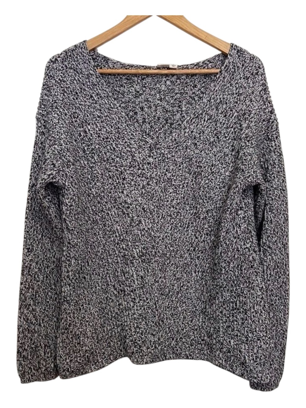 10TREE 100% organic cotton knit sweater v neck black white comfortable large